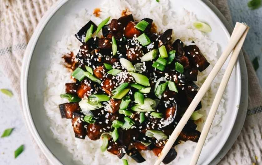 Teriyaki patlidžan s rižom - slatko pikantna japanska delicija!