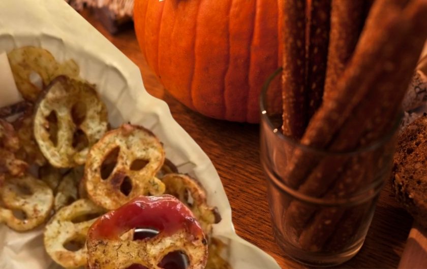 Pečeni krumpir sa začinima može biti zanimljiv dodatak curry juhi od bundeve.