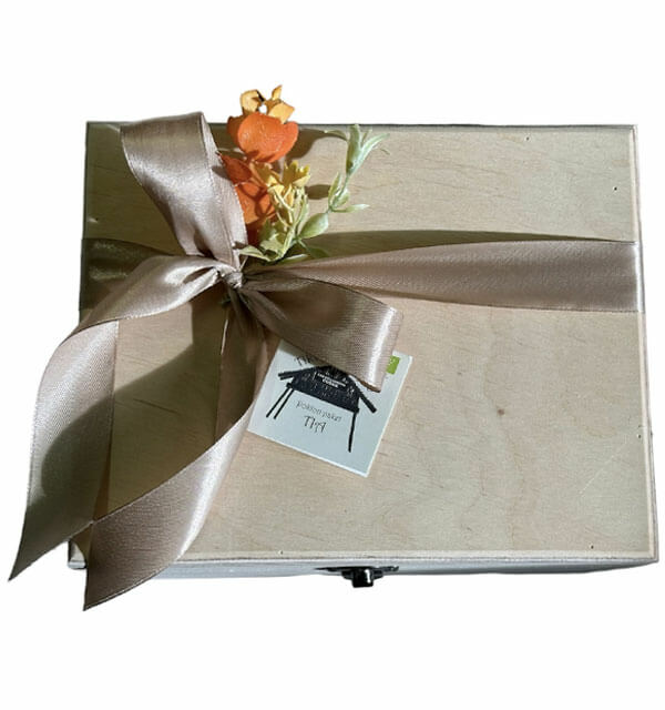 Poklon paket Tia – Tikveško Blago