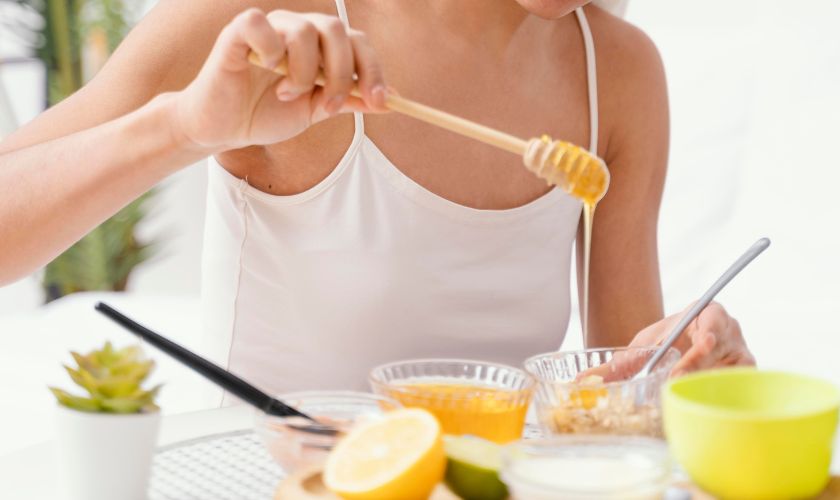 Piling maska za lice od kvinoje donosi brojne benefite za kožu. 