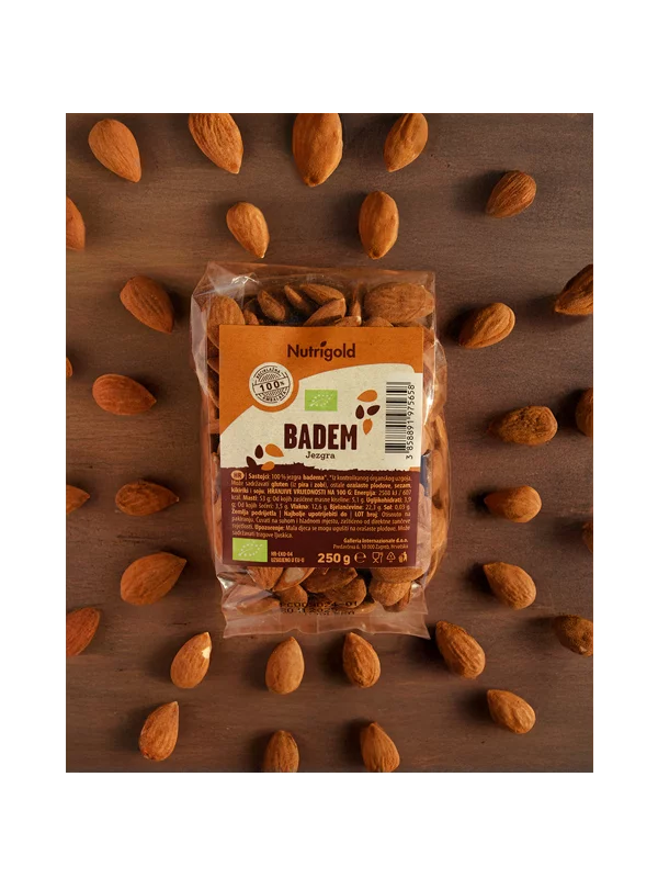 Nutrigold biologische Mandeln in einer durchsichtigen 250 Gramm Plastikverpackung