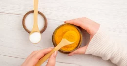 Peeling & Maske mit Kurkuma – natürliche Rezepte für gesunde Haut