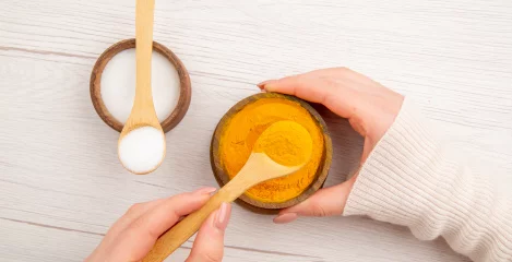 Peeling & Maske mit Kurkuma
