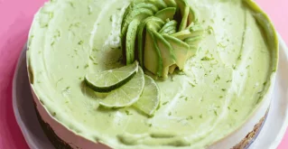 Torte mit Avocado & Limette