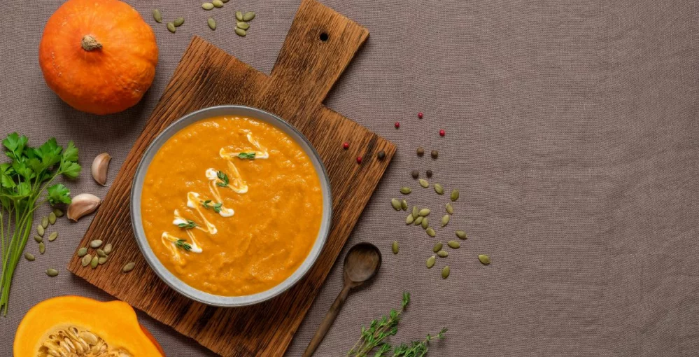 Kürbissuppe mit Leinsamen