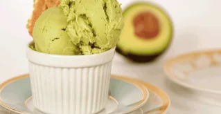 Avocado-Eis