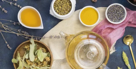 Tee, Kräuter,Gewürze usw. am Tisch
