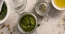 Aufstrich mit Bärlauch – perfekte Idee für Brot und Snacks!