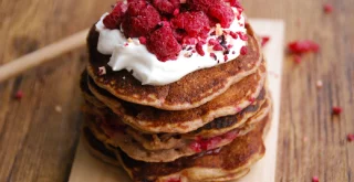 Pfannkuchen mit Himbeeren
