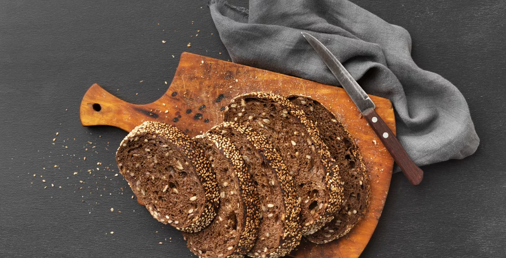 Leinsamenbrot ohne Backen: Eine nährstoffreiche Rohkost-Variante!