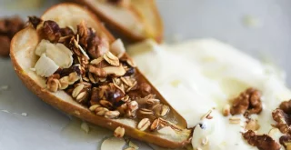 Birnen aus dem Ofen mit Walnüssen