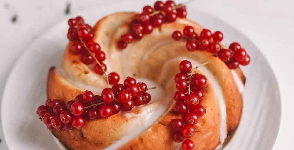 Festlicher Gugelhupf mit Vanille & Zitrone