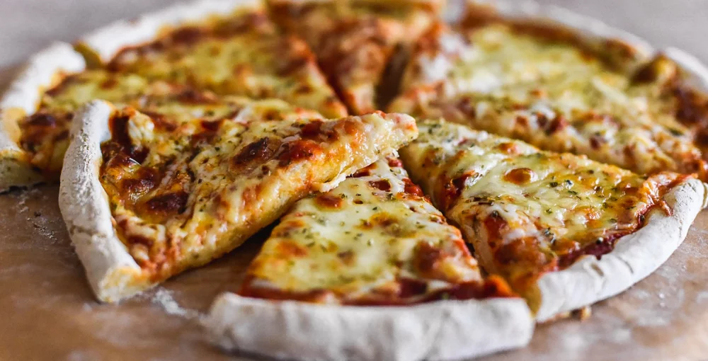 Glutenfreie Pizza aus dem Ofen!