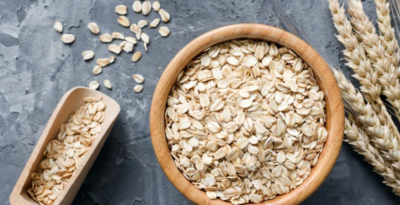 Eine Schüssel Haferflocken