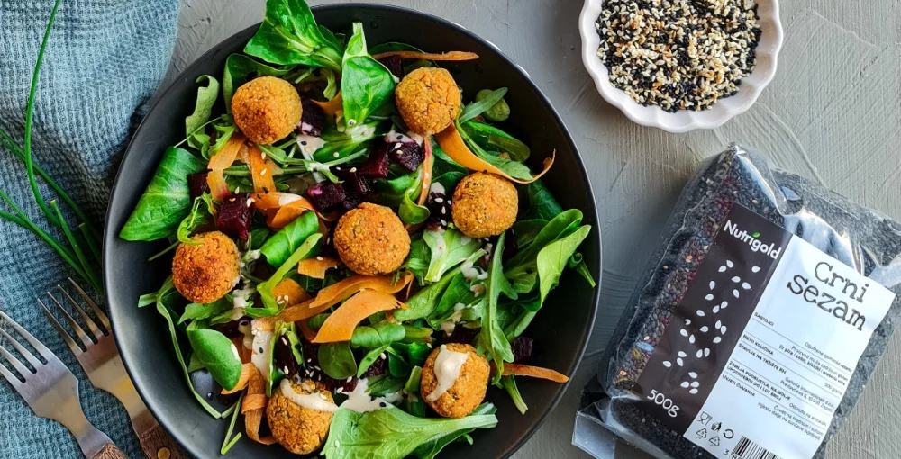 Falafel-Bowl mit Tahini