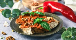 Rezept für Pesto aus gerösteten Paprika – aromatisch & vielseitig verwendbar!