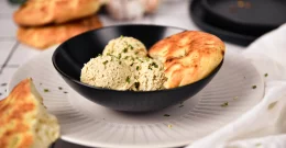 Vegane Tofu-Pastete – cremiger Brotaufstrich mit pflanzlichem Protein!