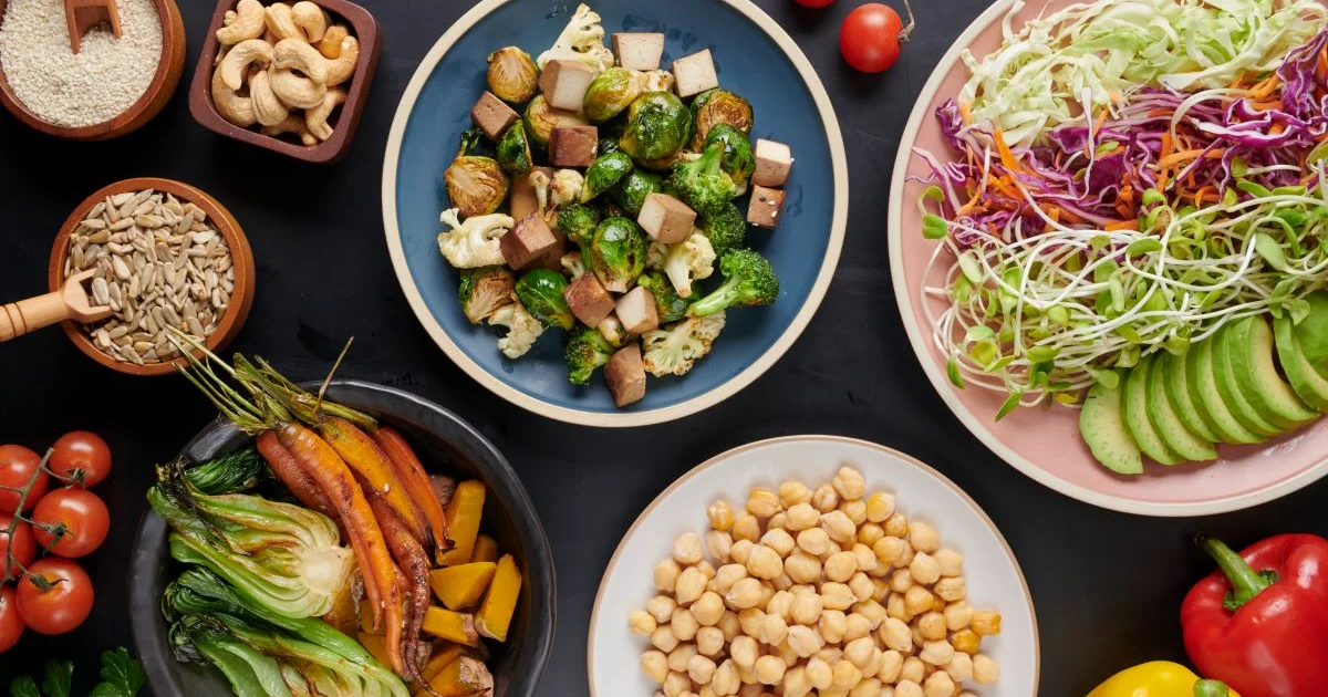 Veganes Mittagessen am Tisch