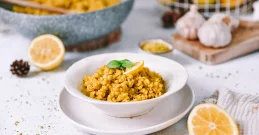 Gersten-Risotto mit Zitrone & Kurkuma – aromatisch und cremig!