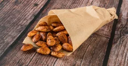 Geröstete Mandeln – Ihr neuer Lieblingssnack ist nur einen Ofen entfernt!