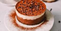 Rohe Tiramisu-Torte: Gesundes Dessert ohne Backen zum Verlieben!