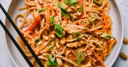 Süß-saure Nudeln – der asiatische Klassiker voller Aromen