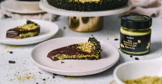 Schokoladen-Tarte mit Pistazien