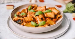 Pasta mit Auberginen und Cherrytomaten