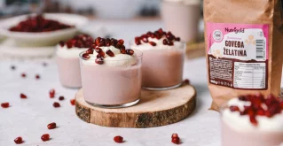 Mousse aus Granatapfel