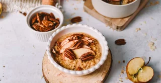 Herbstlicher Quinoa-Porridge – das perfekte Comfort Food!