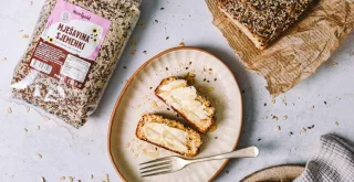 Lockeres Brot mit körnigem Frischkäse – einfach & lecker