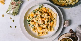 Jeder Bissen ein Genuss – Pasta mit Kürbis und Spinat im Überfluss!