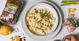 Pasta mit Spargel, Körnerkäse & Haselnüssen!