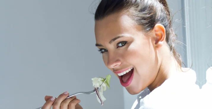 Richtige Ernährung in den 20ern, 30ern und 40ern für mehr Energie!