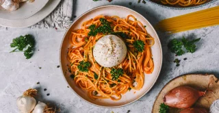 Italienische Lebensart pur: Pasta alla Puttanesca!