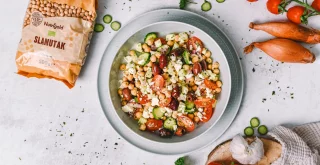 Griechischer Salat mit Kichererbsen!
