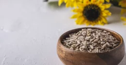 Ein Getränk mit Sonnenblumenkernen – einfache Rezeptidee für jeden Tag!