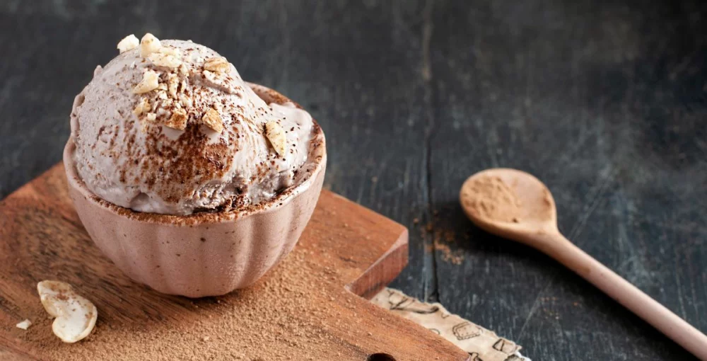 Schokoladen-Cashew-Eis
